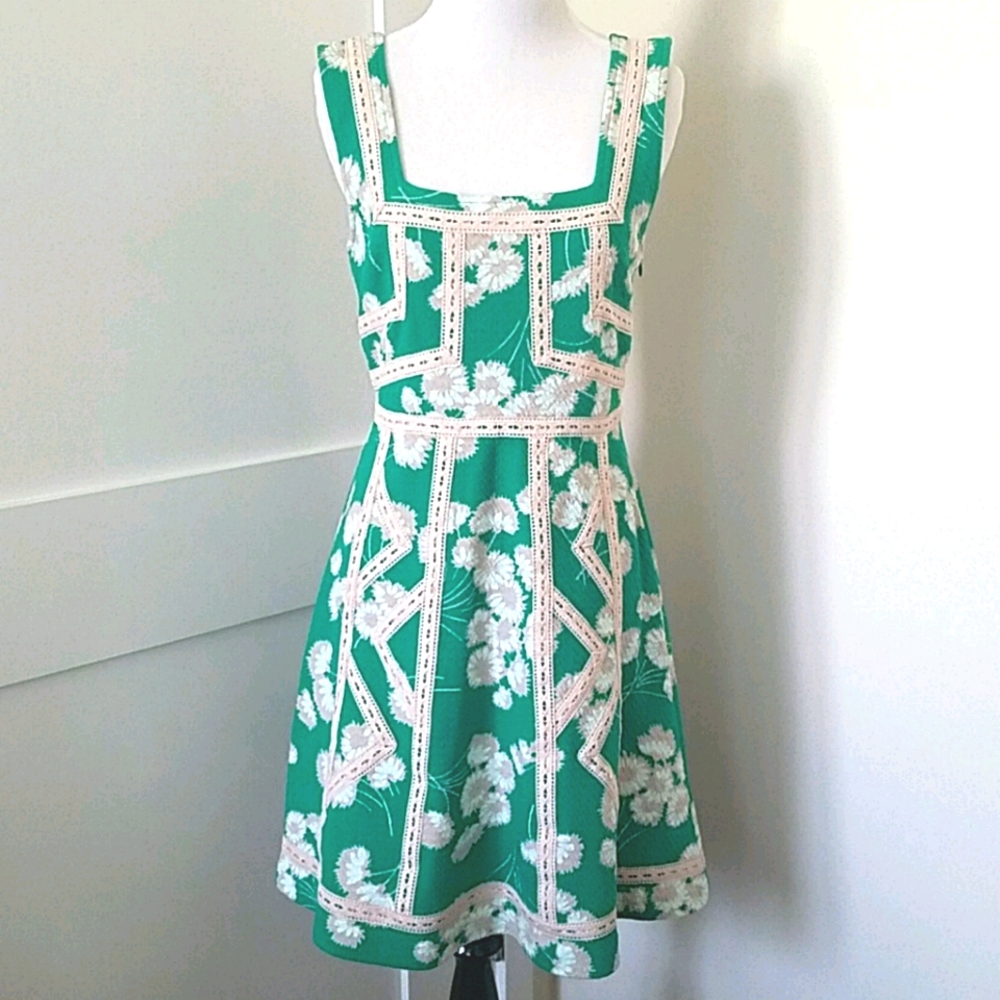 🎉HP🎉NWT Anthropologie Maeve green floral lace dress. Size 8.